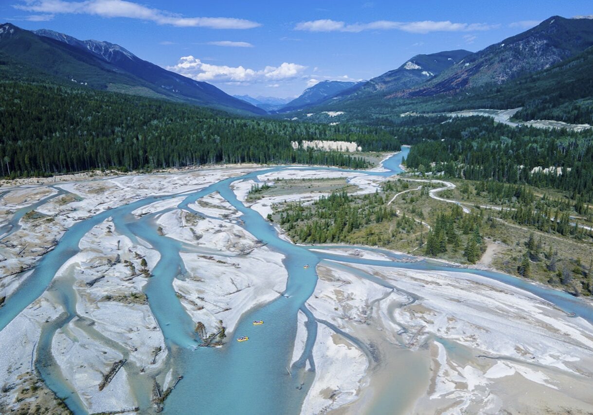 scenic-family-rafting-kicking-horse-river